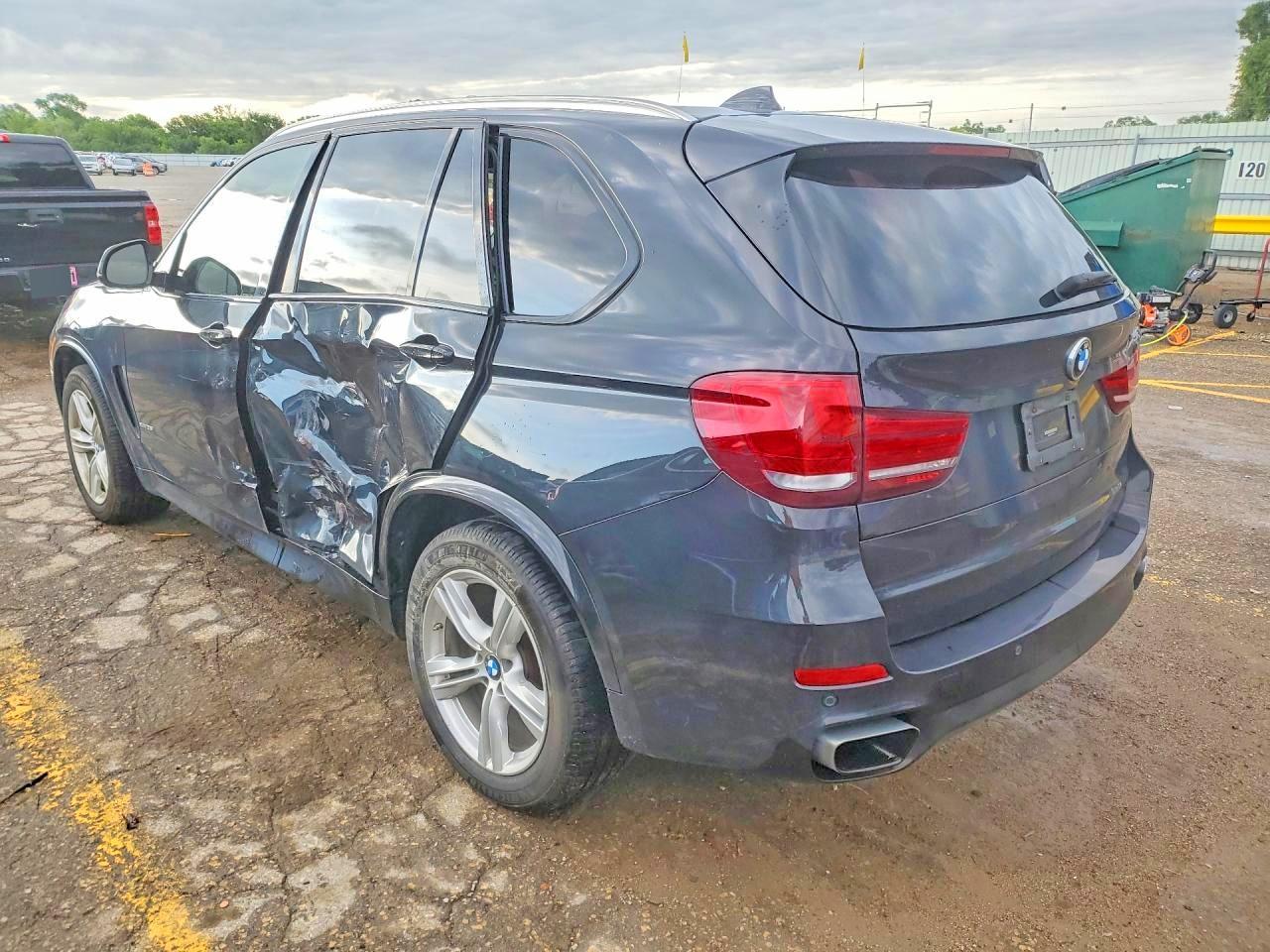 2017 BMW X5 xDrive35I - zdjęcie 2