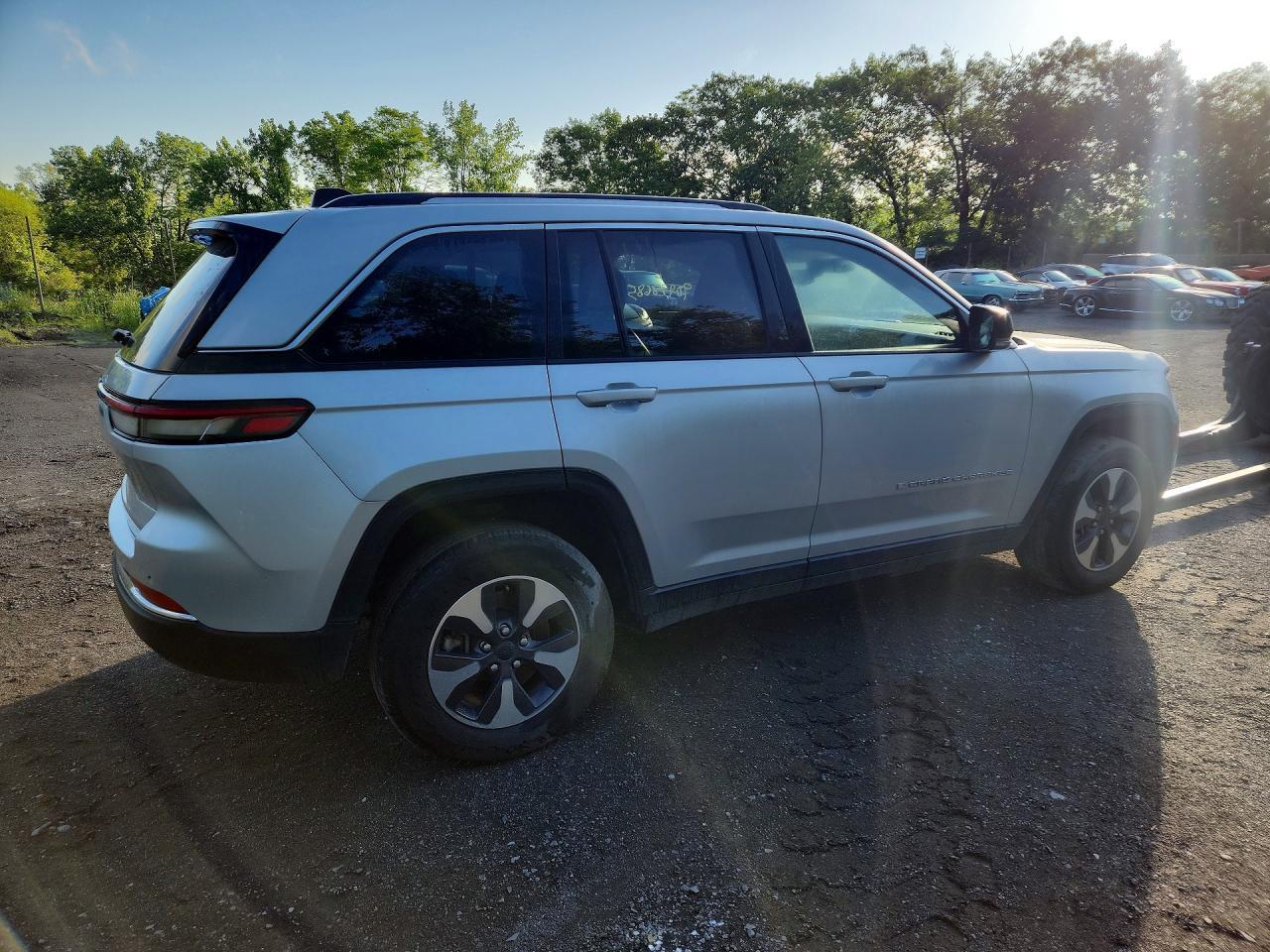 2023 Jeep Grand Cherokee Limited 4Xe - zdjęcie 3