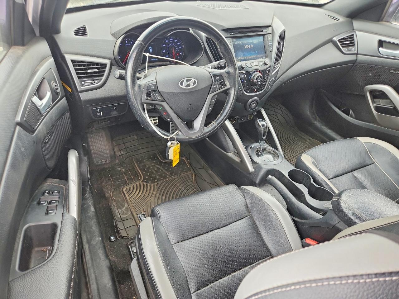 2016 Hyundai Veloster Turbo - zdjęcie 8