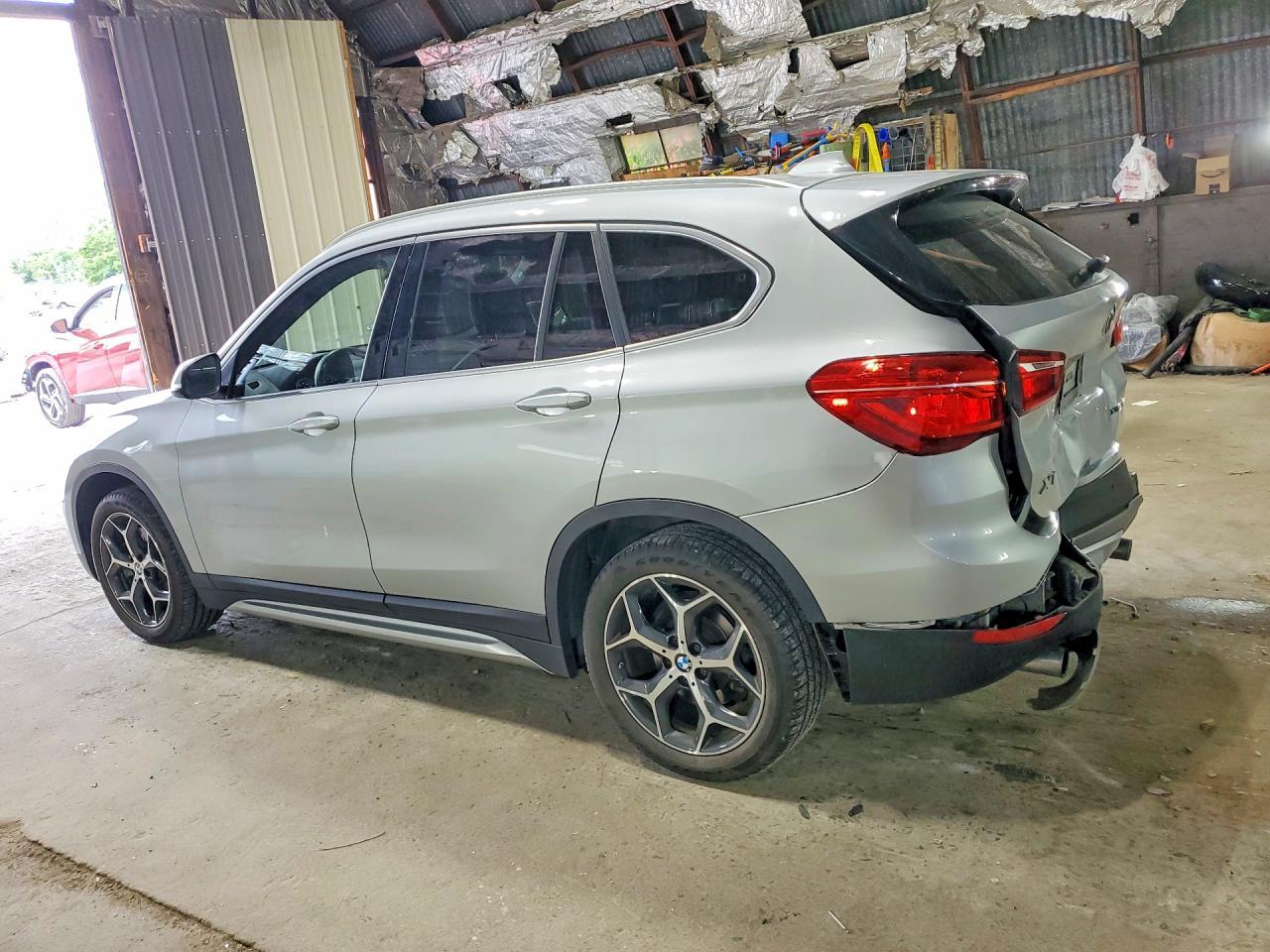 2019 BMW X1 xDrive28I - zdjęcie 2