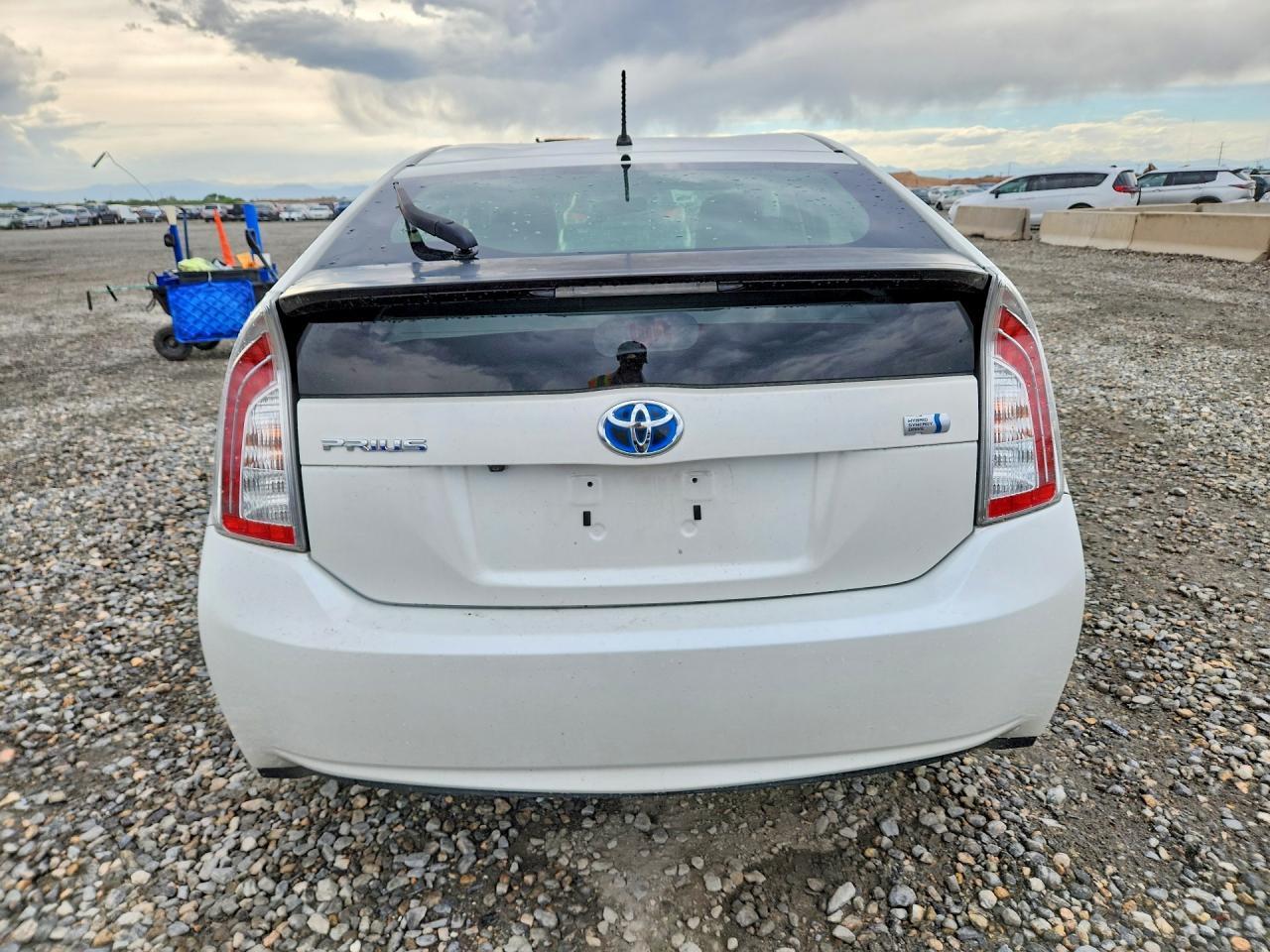 2015 Toyota Prius Two - zdjęcie 6