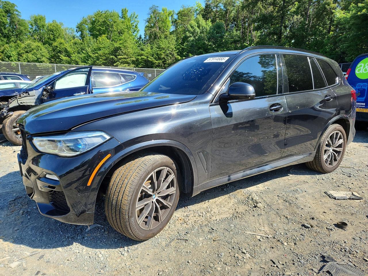 2020 BMW X5 M50I - zdjęcie główne