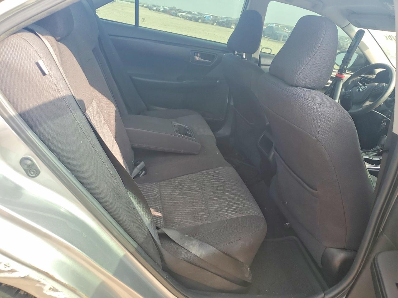 2015 Toyota Camry Le - zdjęcie 10