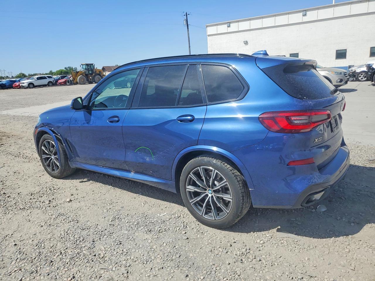 2021 BMW X5 xDrive40I - zdjęcie 2