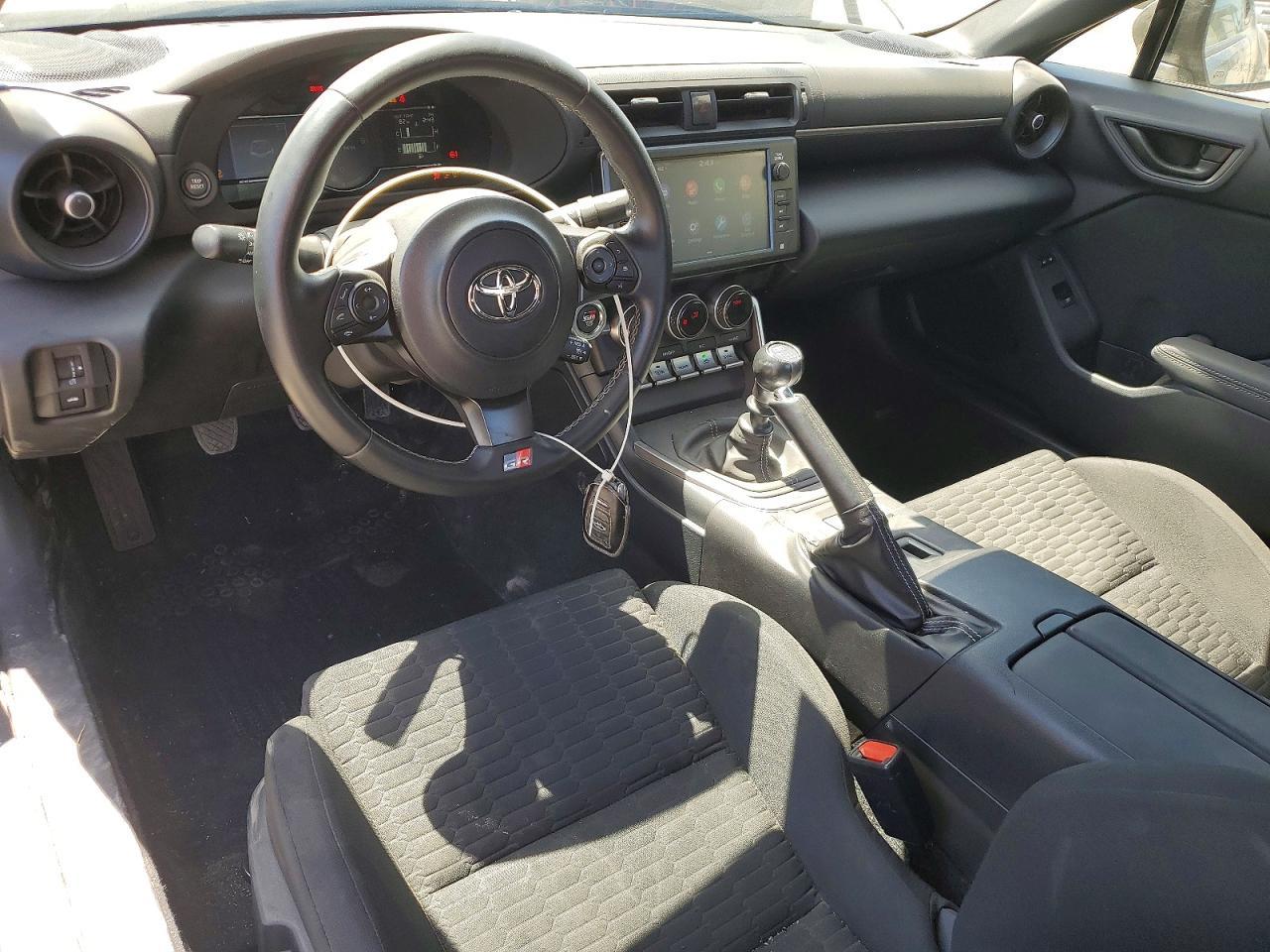 2024 Toyota Gr 86 - zdjęcie 8