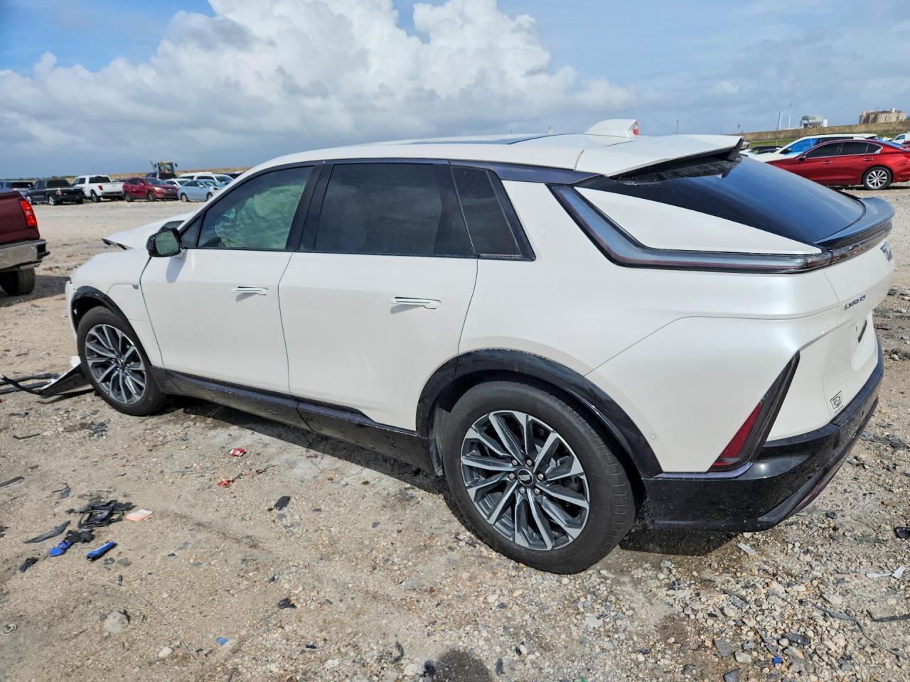 2024 Cadillac Lyriq Sport - zdjęcie 2