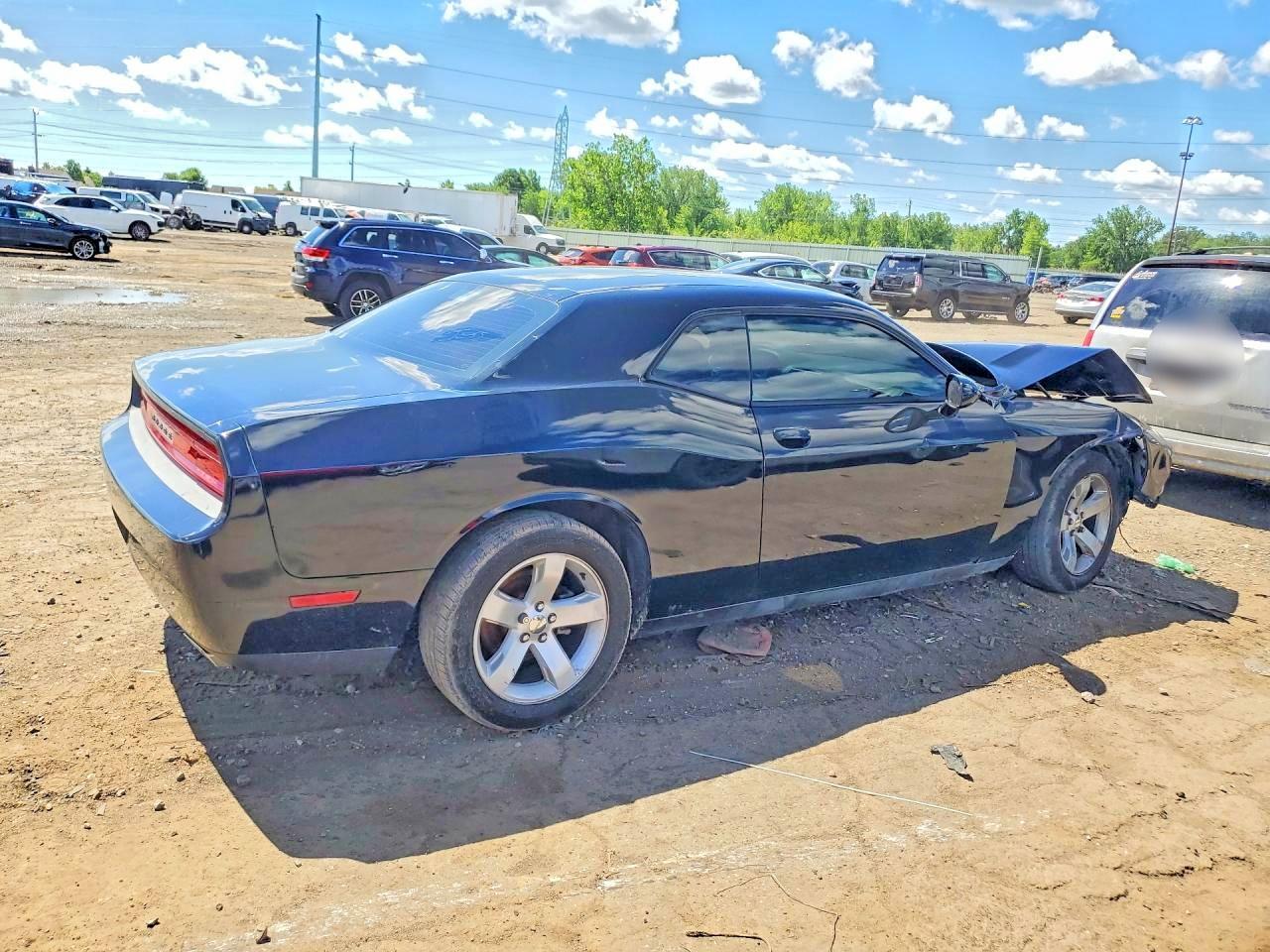 2014 Dodge Challenger Sxt - zdjęcie 3