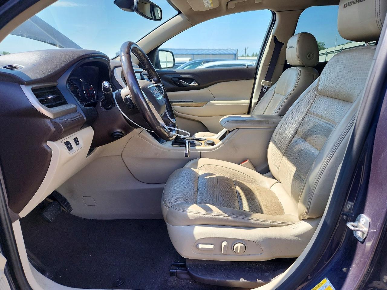 2018 GMC Acadia Denali - zdjęcie 7