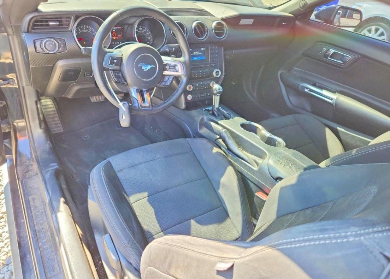 2017 Ford Mustang - zdjęcie 8
