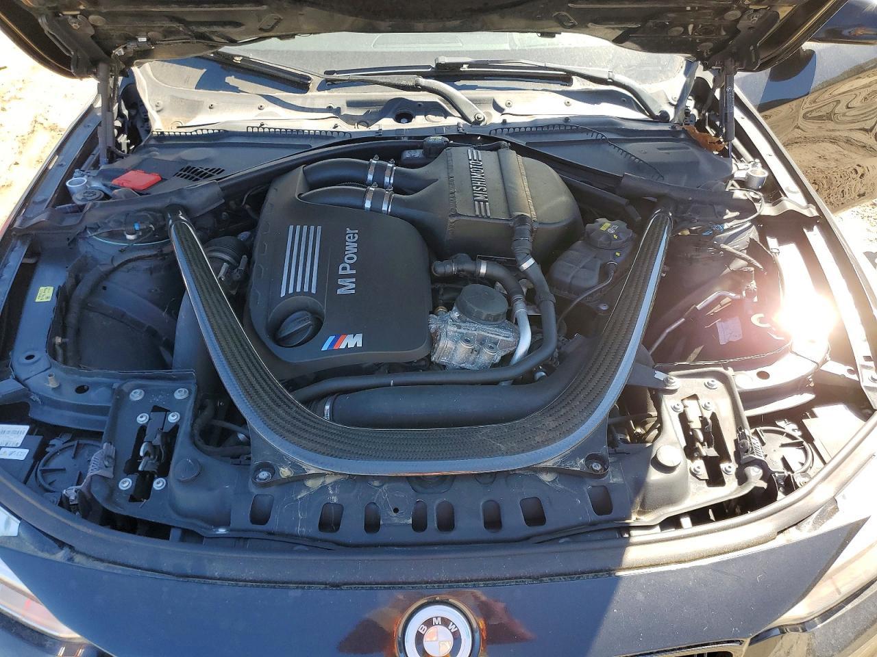 2015 BMW M4 - zdjęcie 11