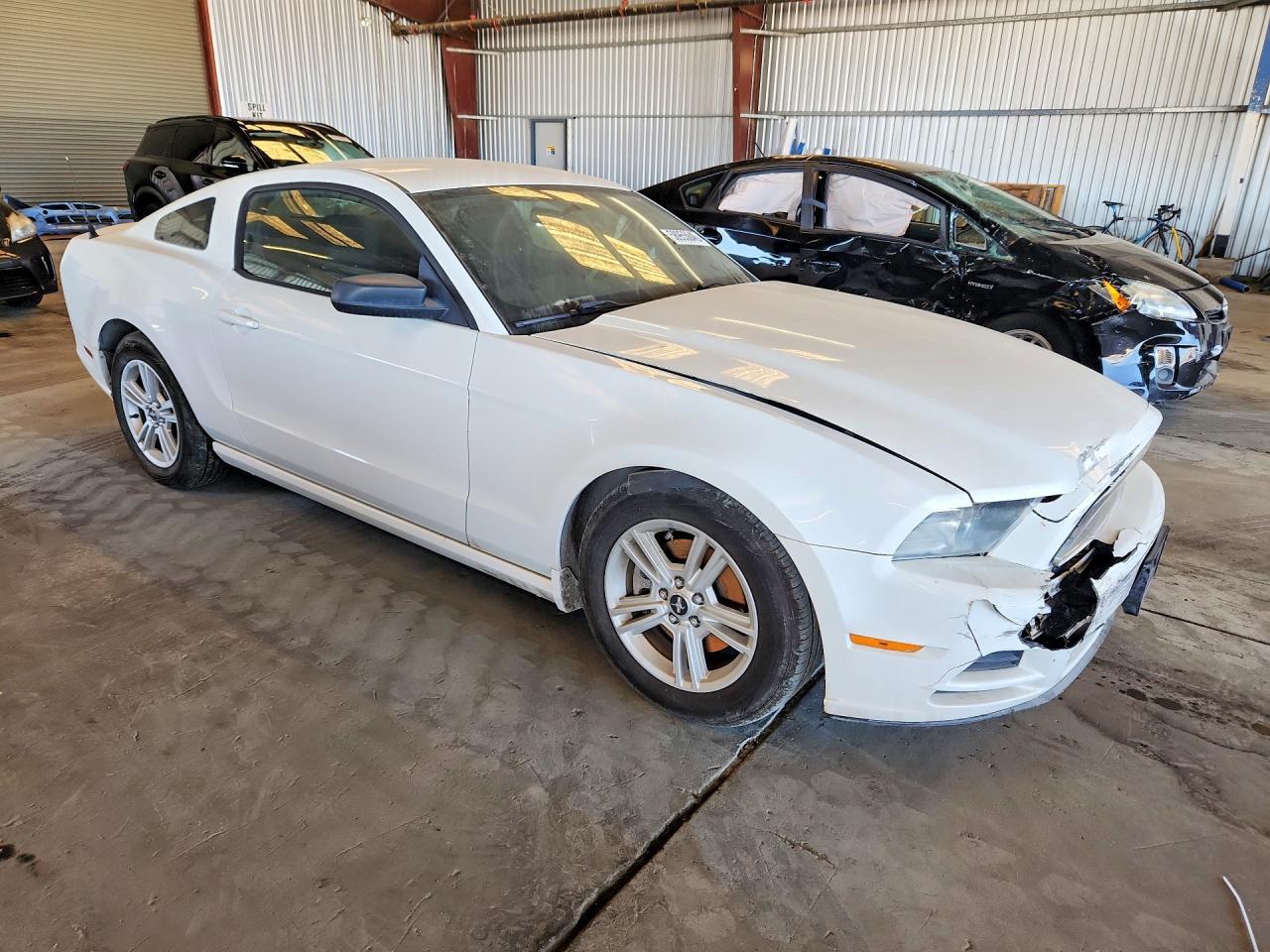 2013 Ford Mustang - zdjęcie 4