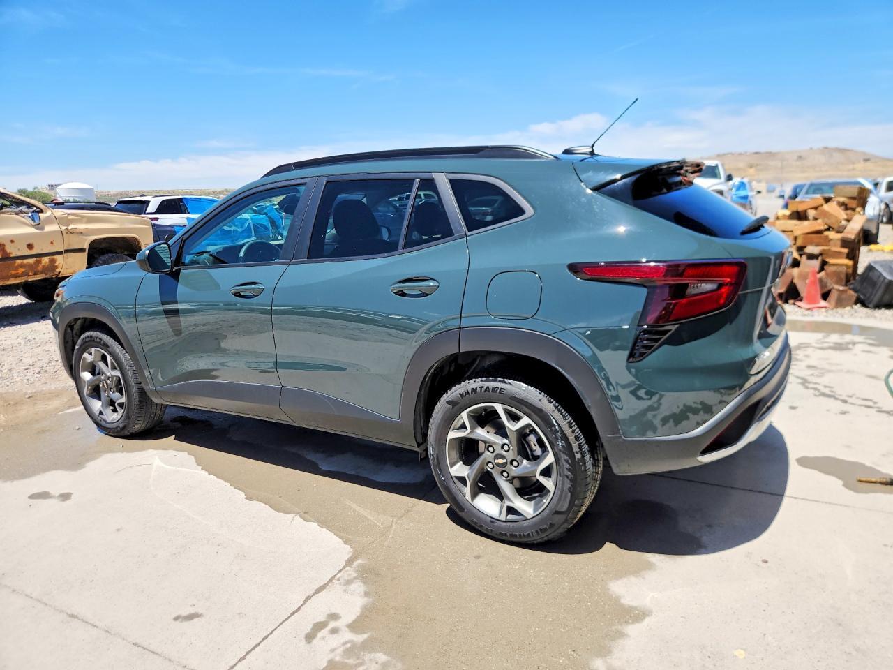 2025 Chevrolet Trax 1Lt - zdjęcie 2