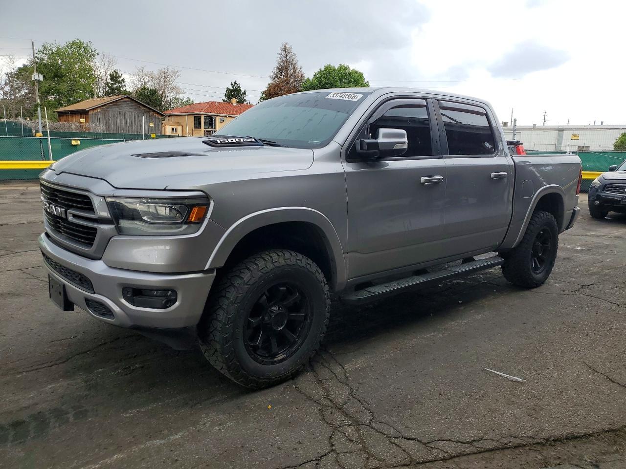 2020 Ram 1500 Laramie - zdjęcie główne