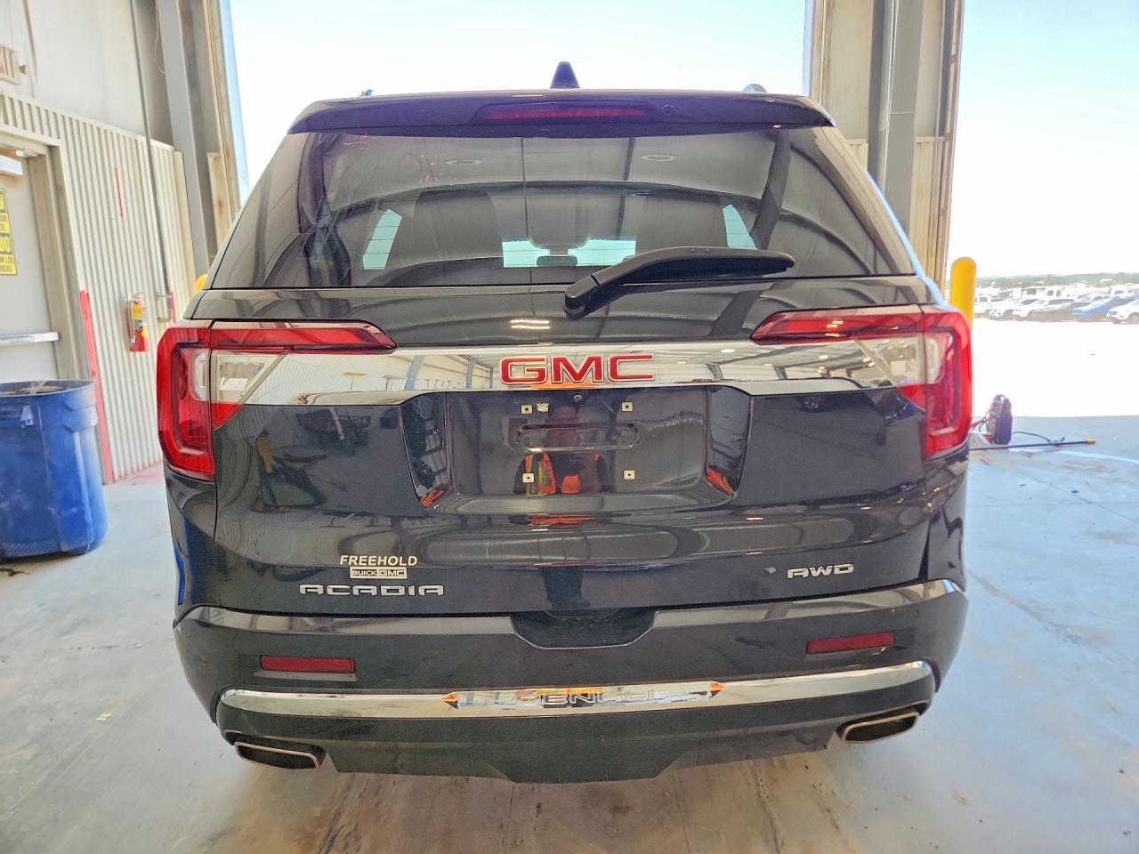 2020 GMC Acadia Denali - zdjęcie 6