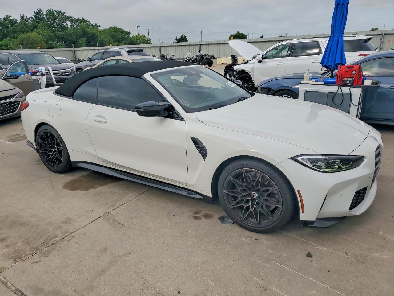 2023 BMW M4 Competition - zdjęcie 4