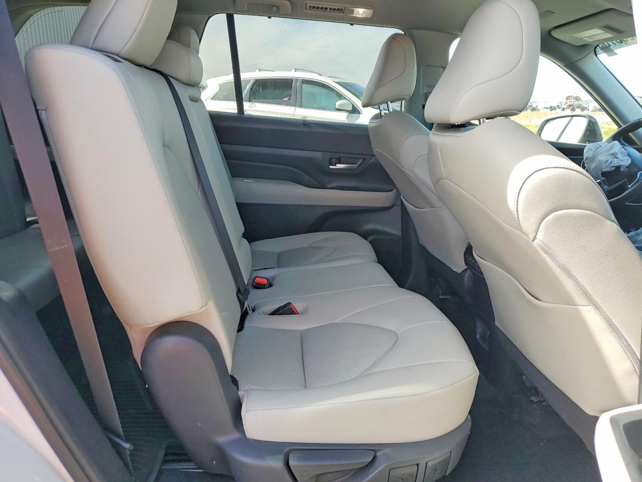 2024 Toyota Grand Highlander Hybrid Xle - zdjęcie 11