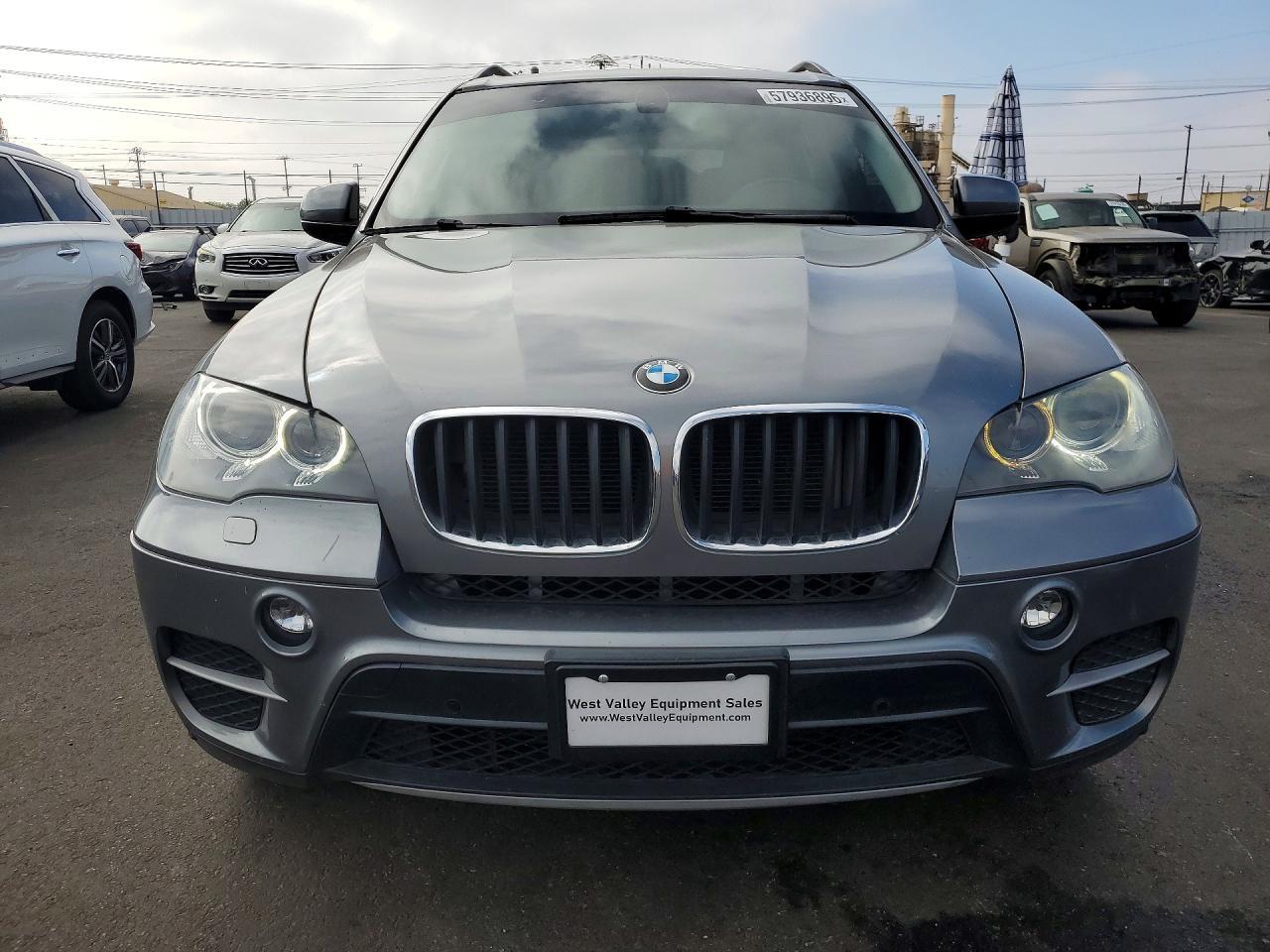 2013 BMW X5 xDrive35I - zdjęcie 5