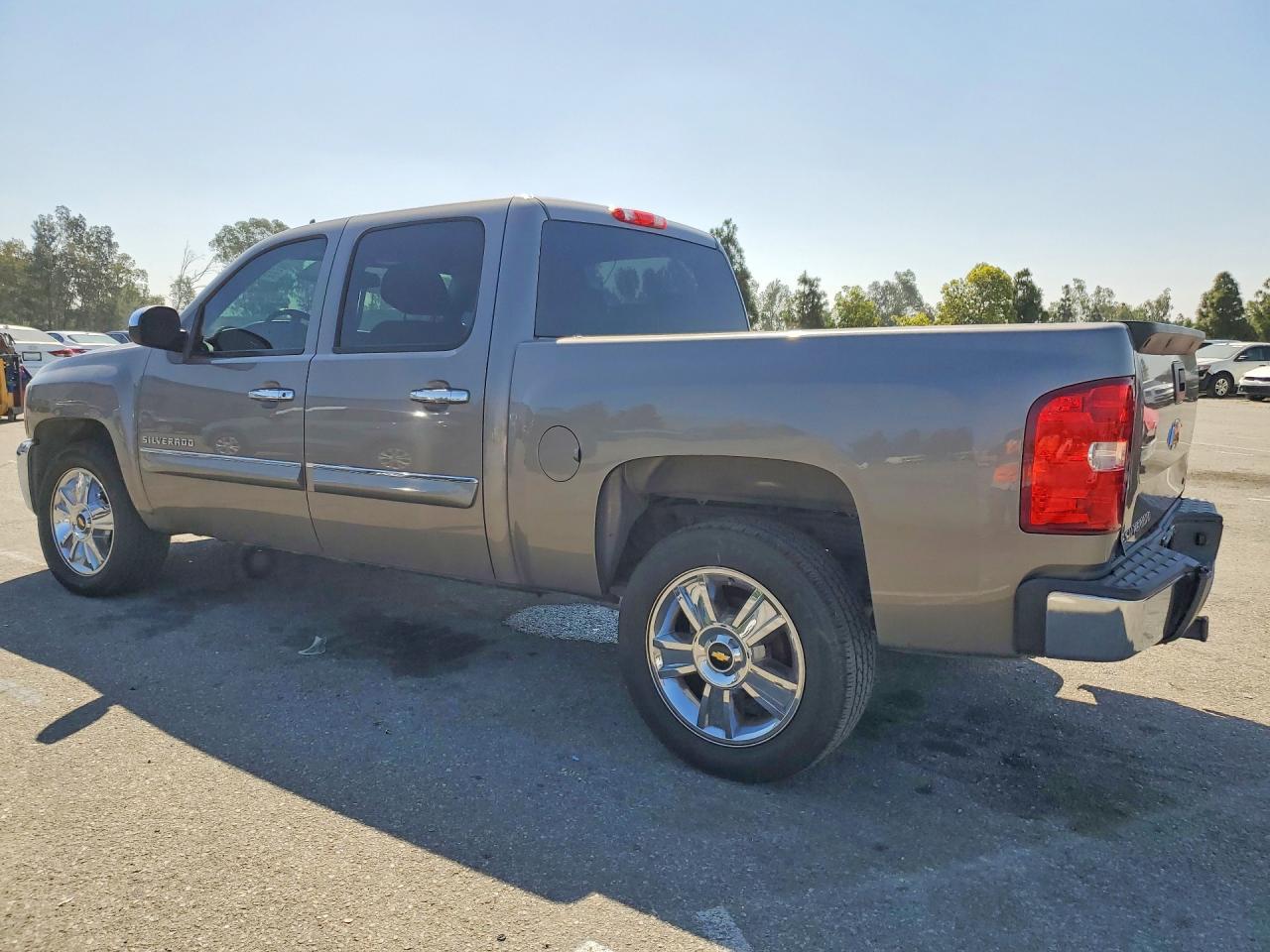 2013 Chevrolet Silverado C1500 Lt - zdjęcie 2