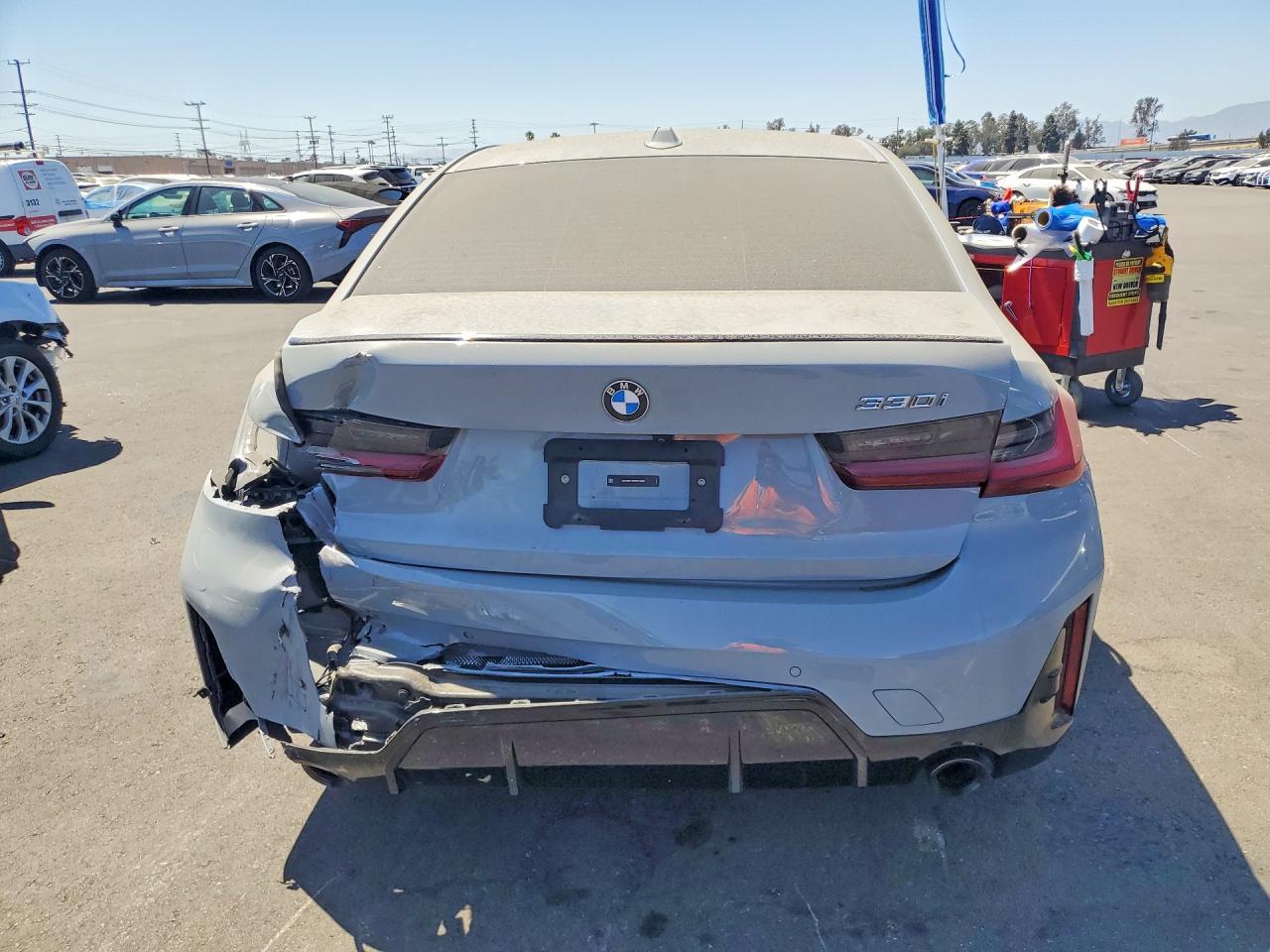 2023 BMW 330I - zdjęcie 6