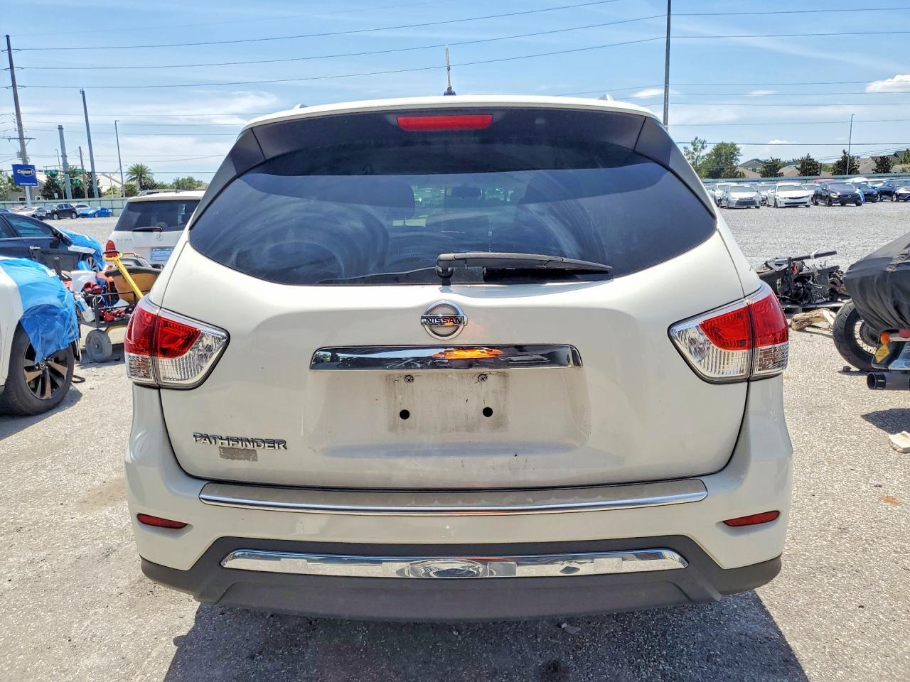 2015 Nissan Pathfinder S - zdjęcie 6