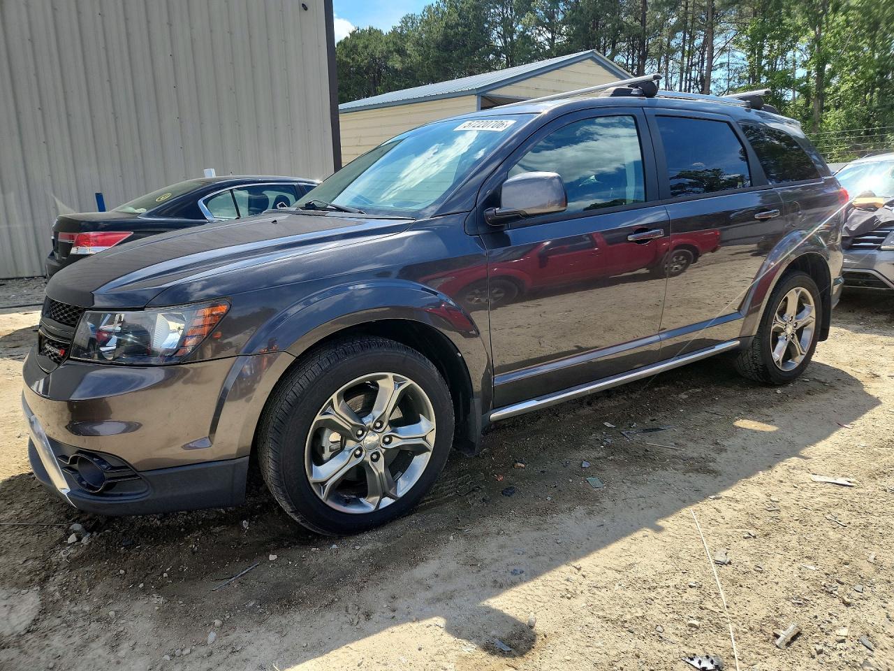 2017 Dodge Journey Crossroad - zdjęcie główne