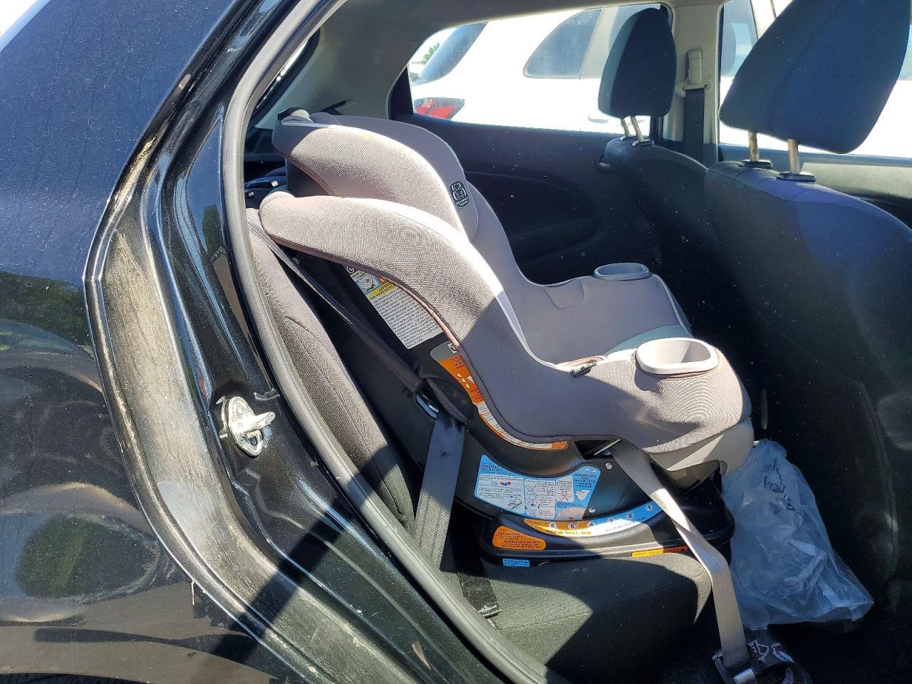 2014 Mazda Mazda2 Sport - zdjęcie 10