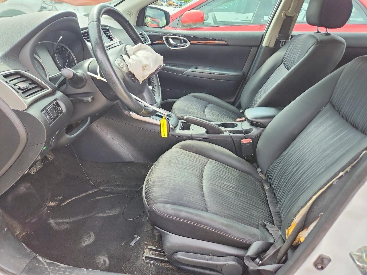 2019 Nissan Sentra Sv - zdjęcie 7