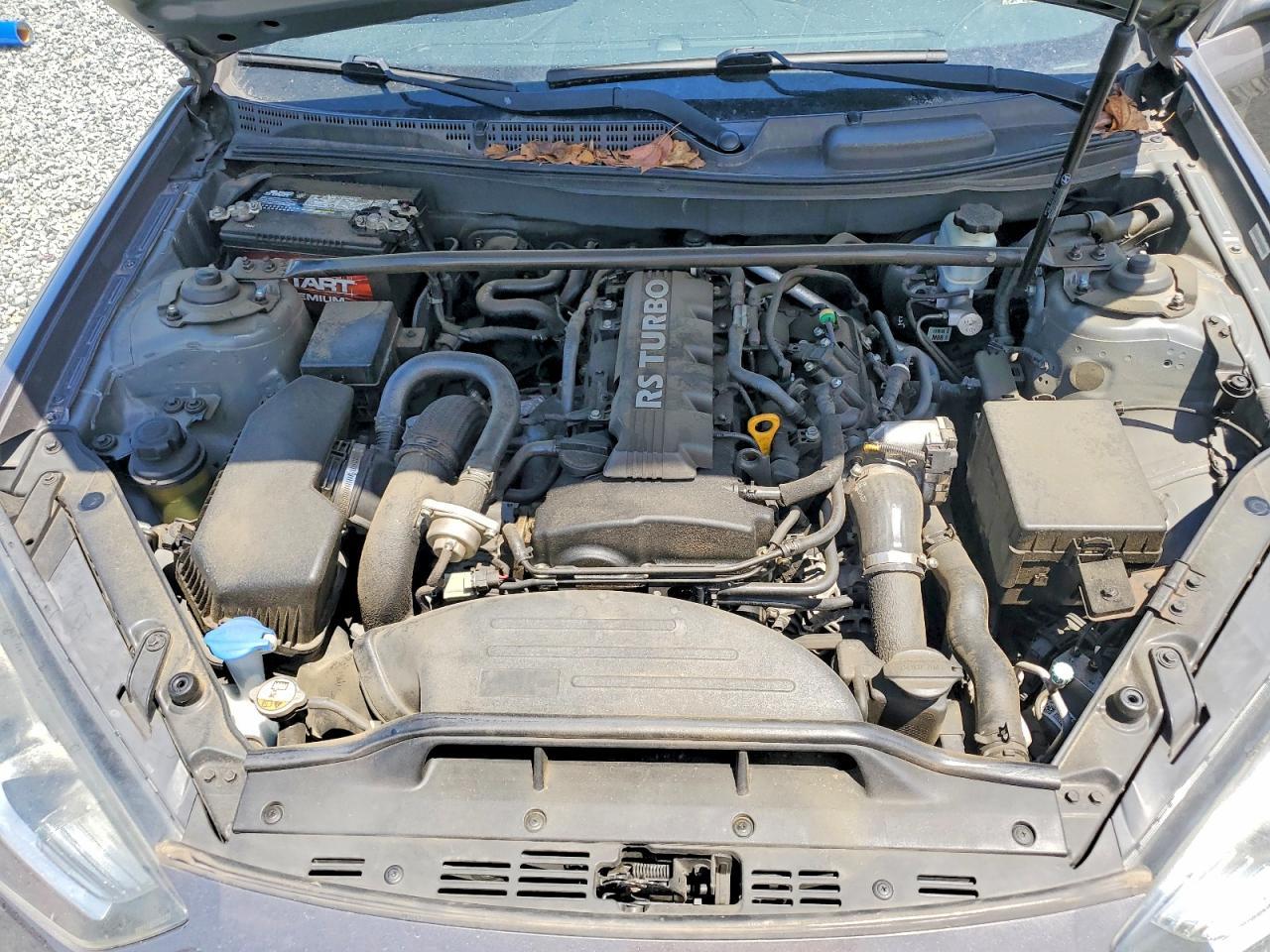 2013 Hyundai Genesis Coupe 2.0T - zdjęcie 11