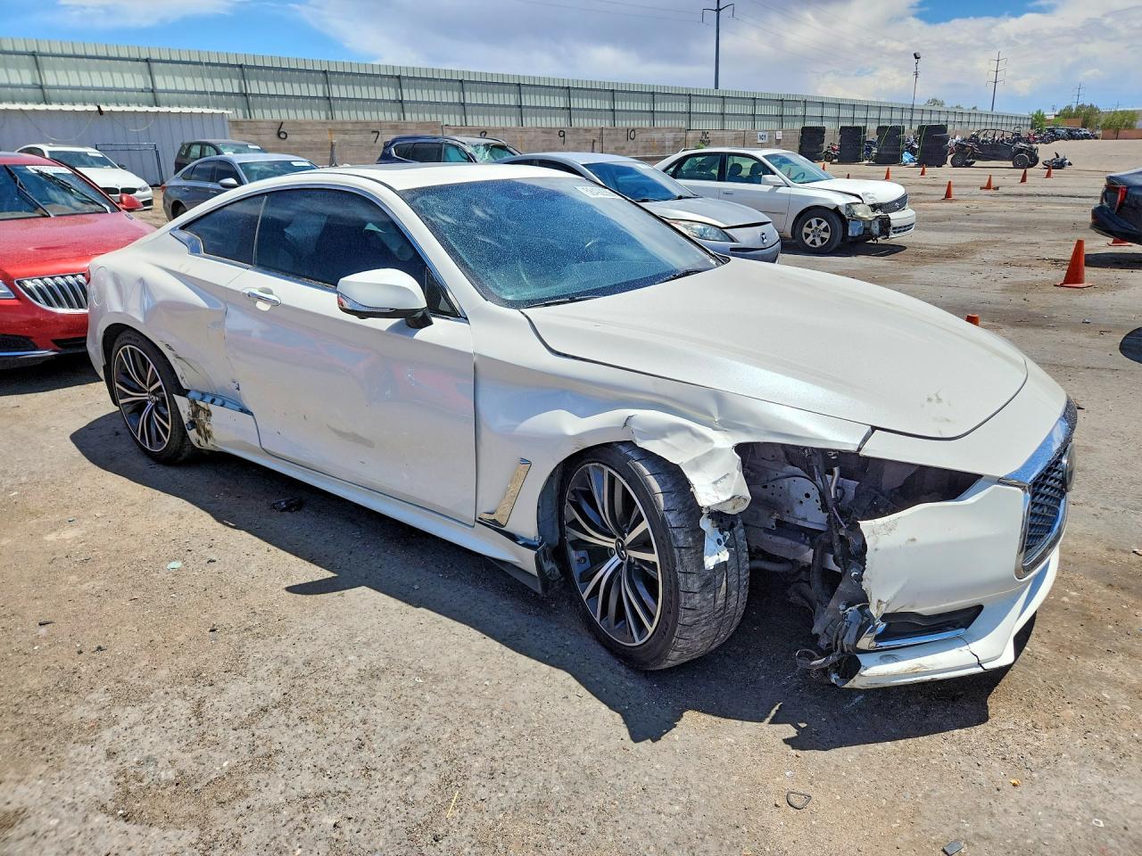2021 Infiniti Q60 Luxe - zdjęcie 4
