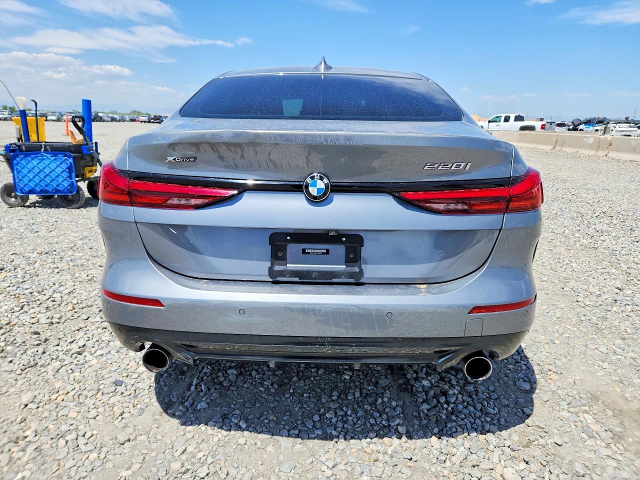 2022 BMW 228Xi - zdjęcie 6