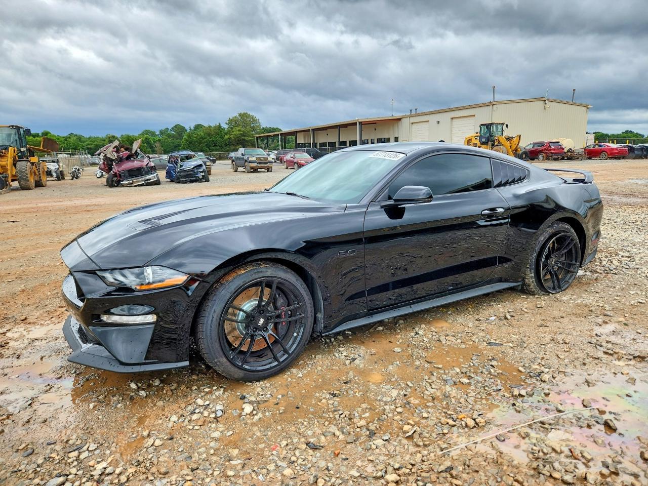2021 Ford Mustang Gt - zdjęcie główne