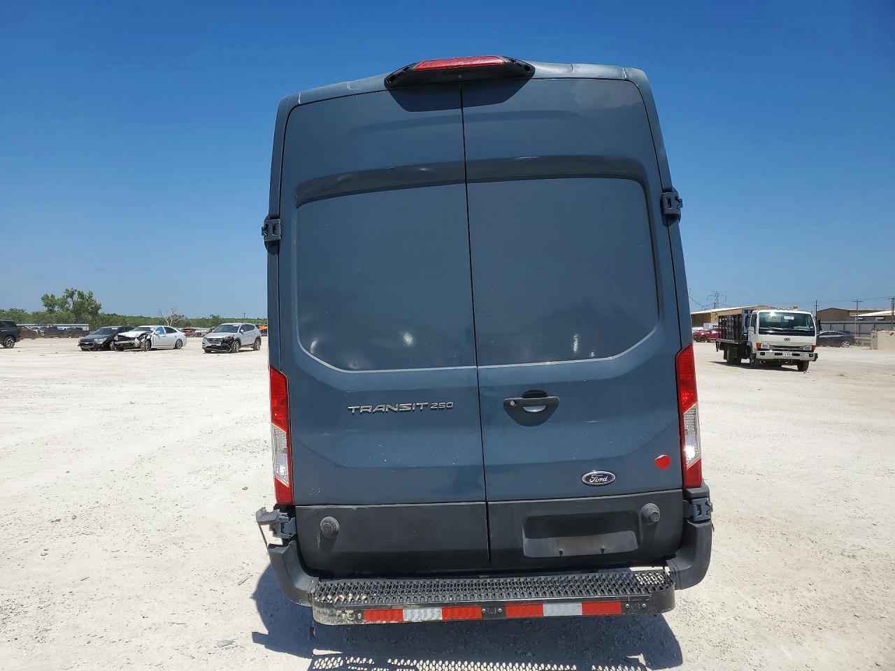 2020 Ford Transit T-250 - zdjęcie 6