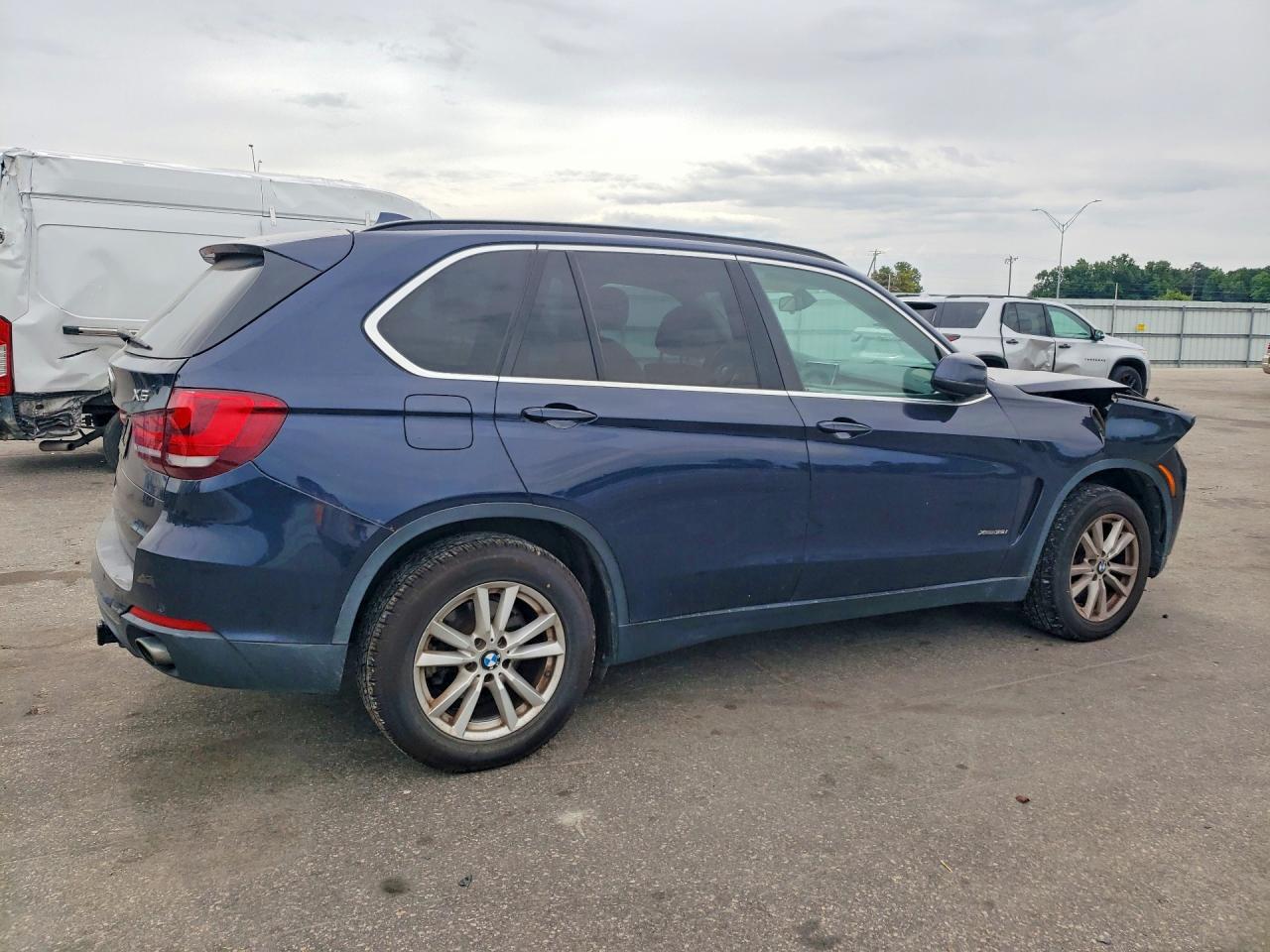2015 BMW X5 xDrive35I - zdjęcie 3