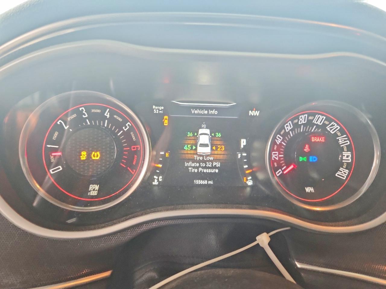 2016 Dodge Challenger R - zdjęcie 9
