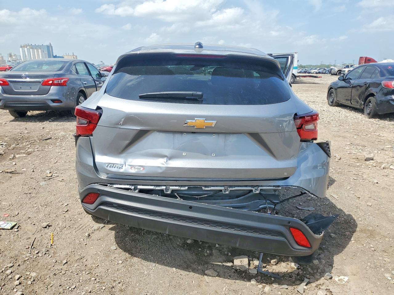 2026 Chevrolet Trax Ls - zdjęcie 6