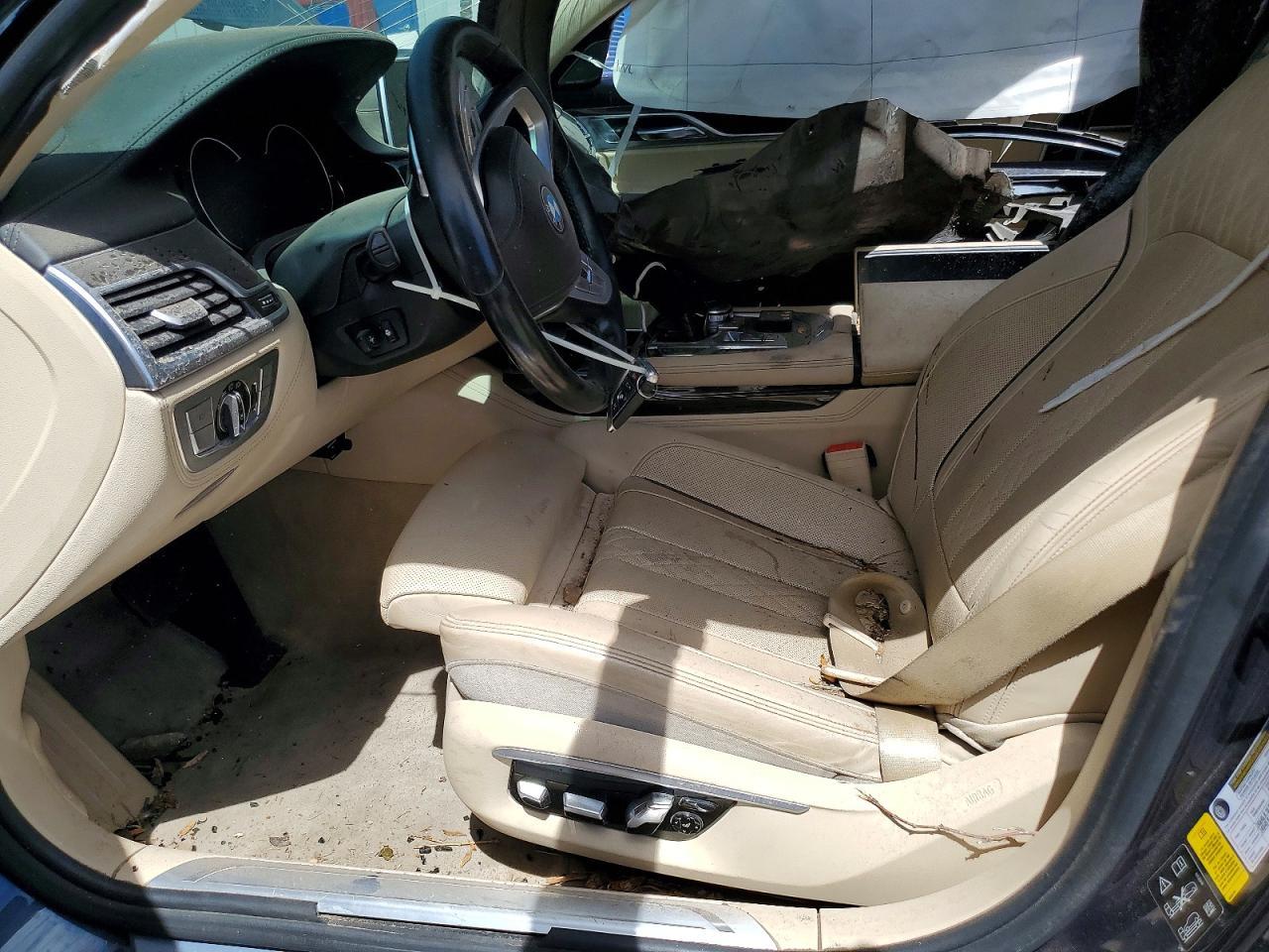 2016 BMW 750 Xi - zdjęcie 7