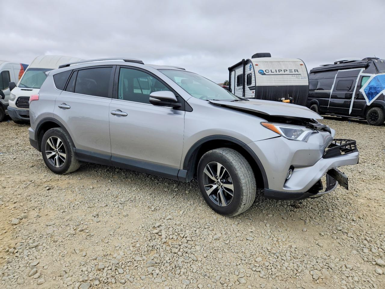 2017 Toyota Rav4 Xle - zdjęcie 4