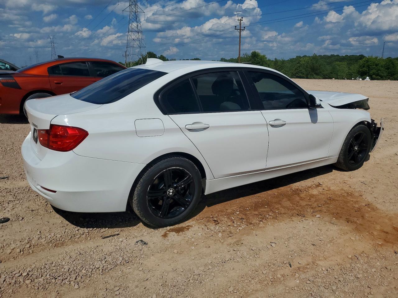 2014 BMW Seria 3 328i - zdjęcie 3
