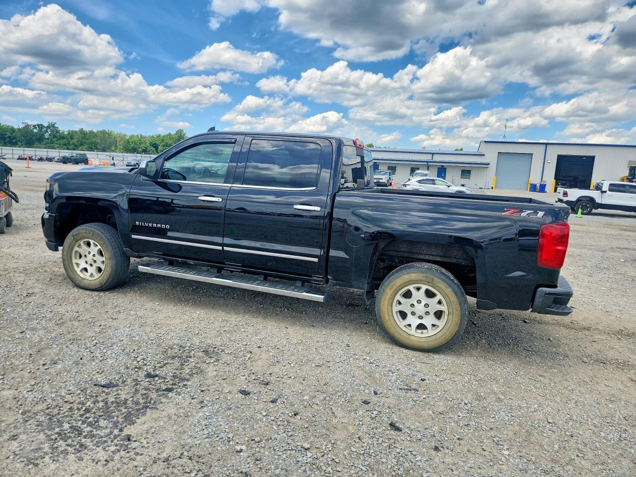 2018 Chevrolet Silverado K1500 Ltz - zdjęcie 2