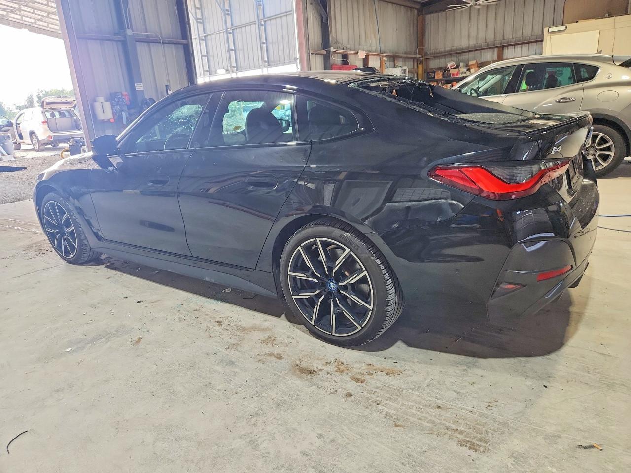 2024 BMW I4 xDrive 40 - zdjęcie 2