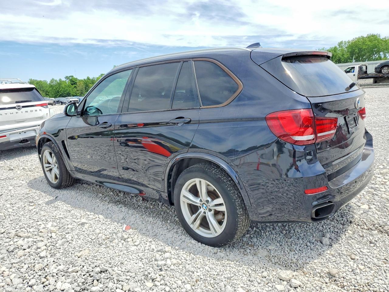 2016 BMW X5 xDrive50I - zdjęcie 2