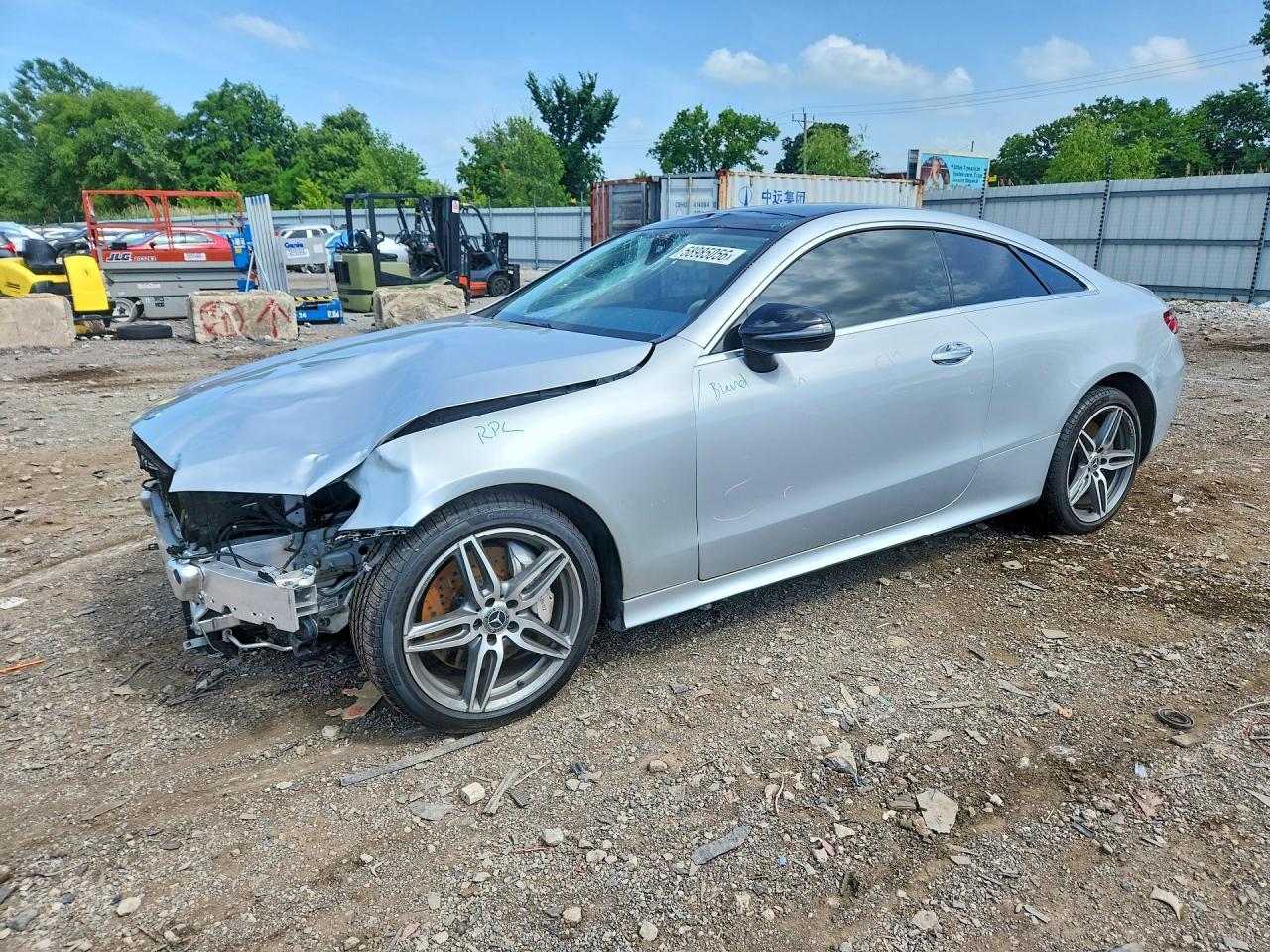 2018 Mercedes-Benz E 400 4Matic - zdjęcie główne