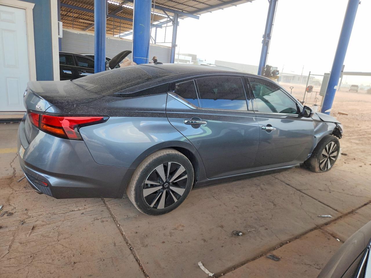2020 Nissan Altima Sl - zdjęcie 3
