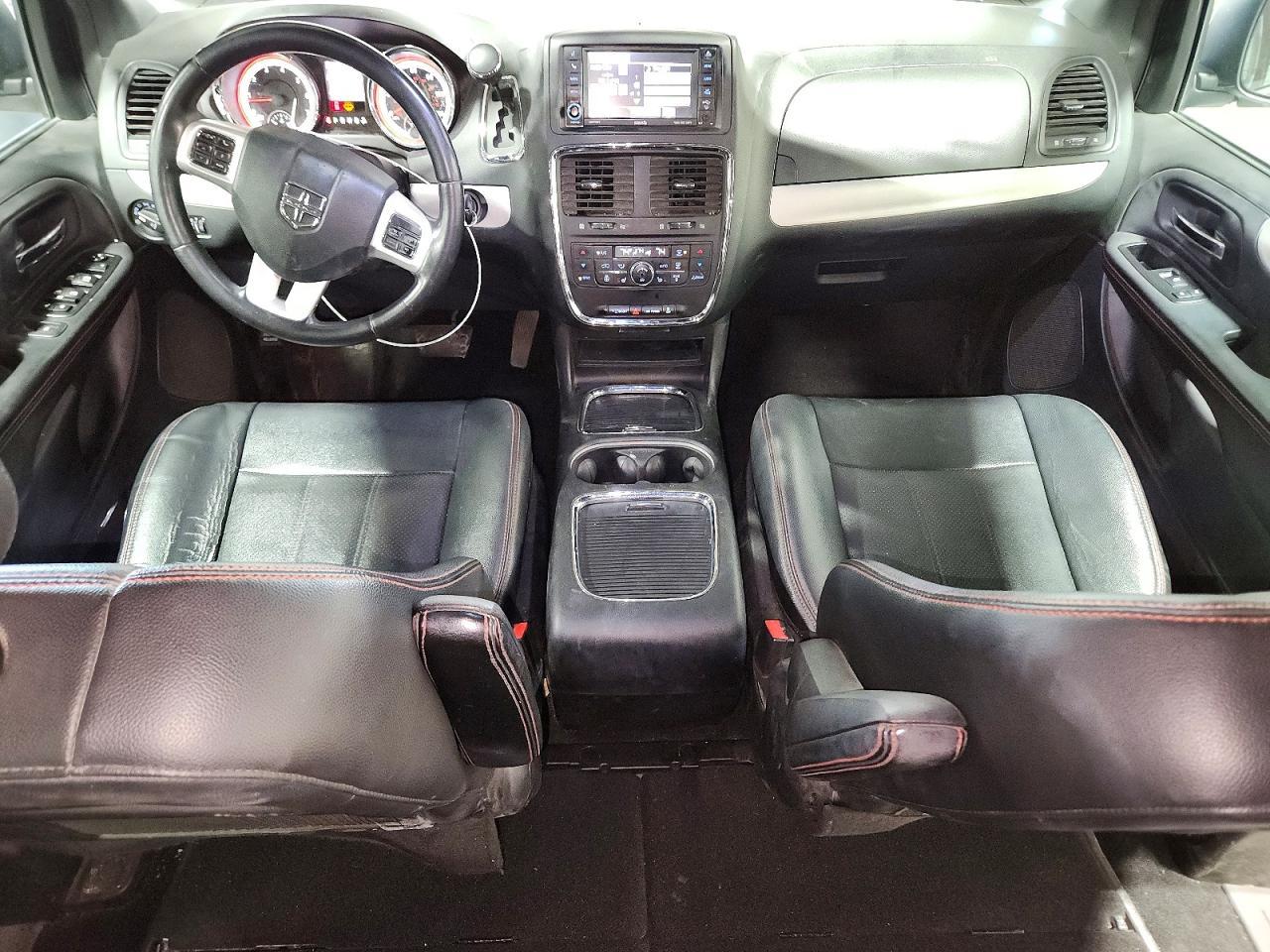 2014 Dodge Grand Caravan R - zdjęcie 8