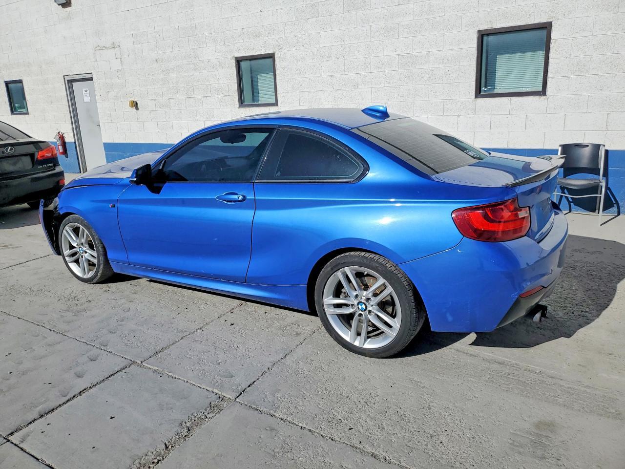 2016 BMW 228 I - zdjęcie 2