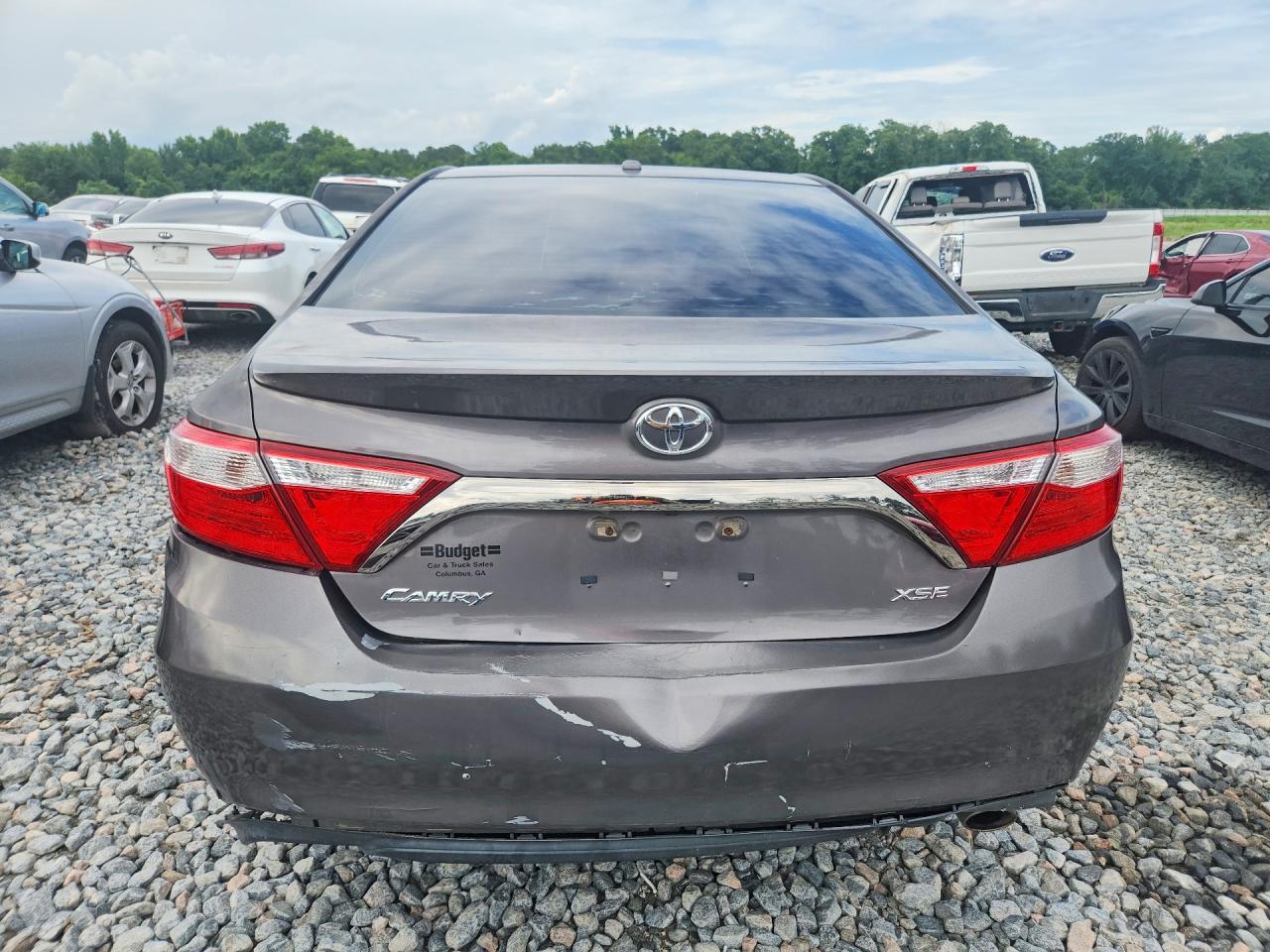 2017 Toyota Camry Xse - zdjęcie 6