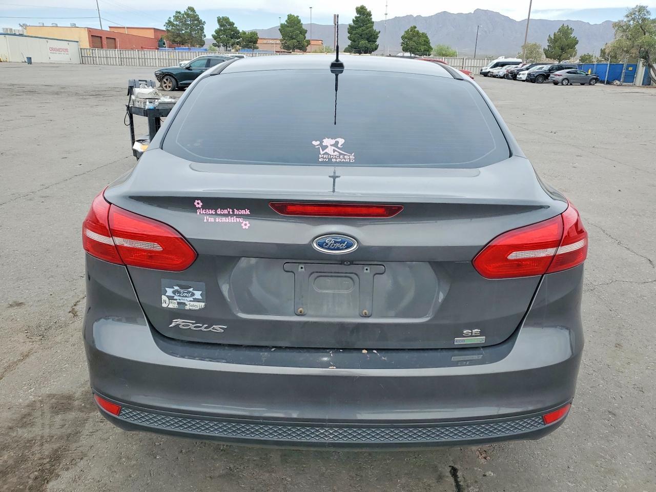 2017 Ford Focus Se - zdjęcie 6