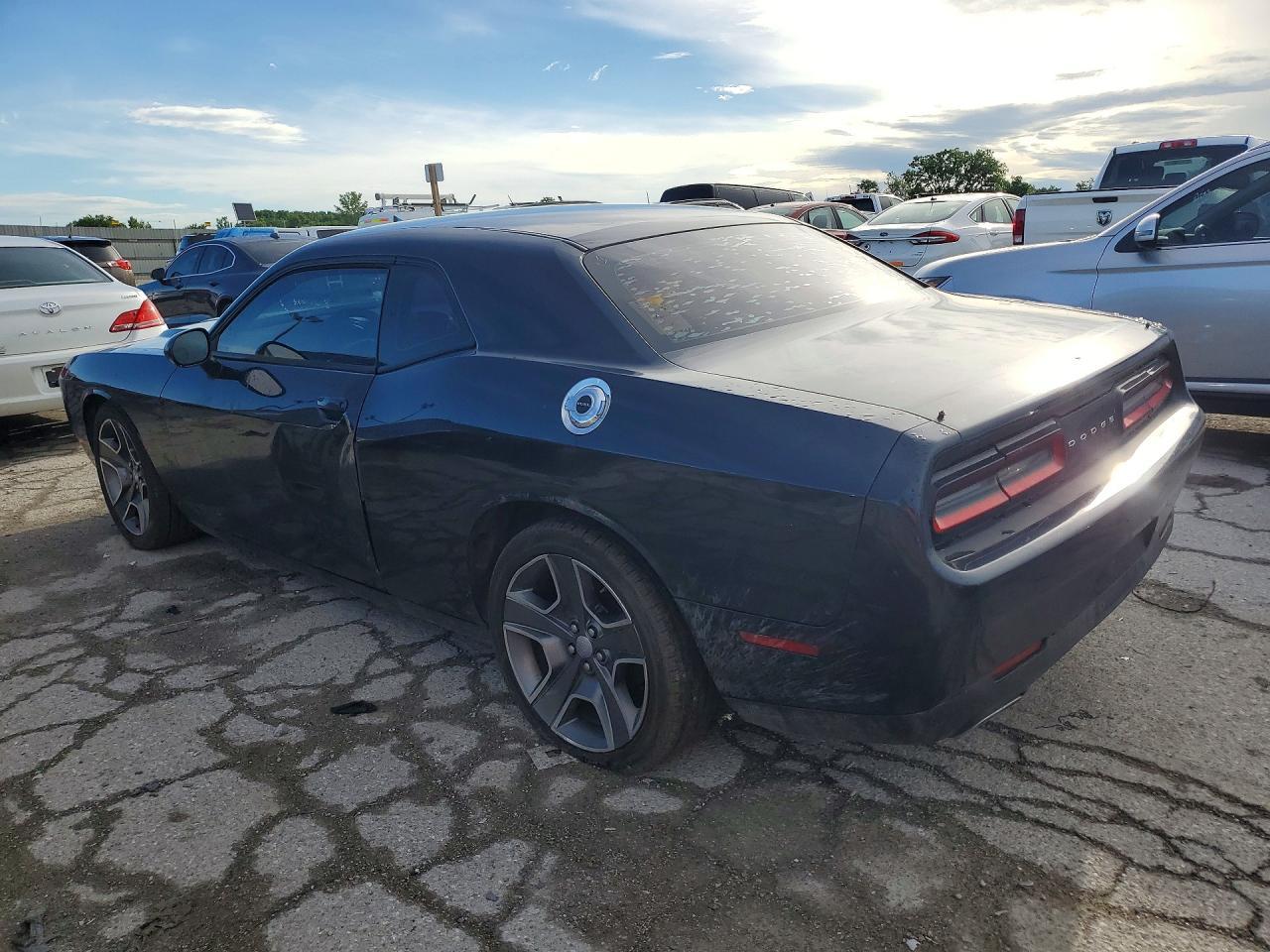 2016 Dodge Challenger Sxt - zdjęcie 2