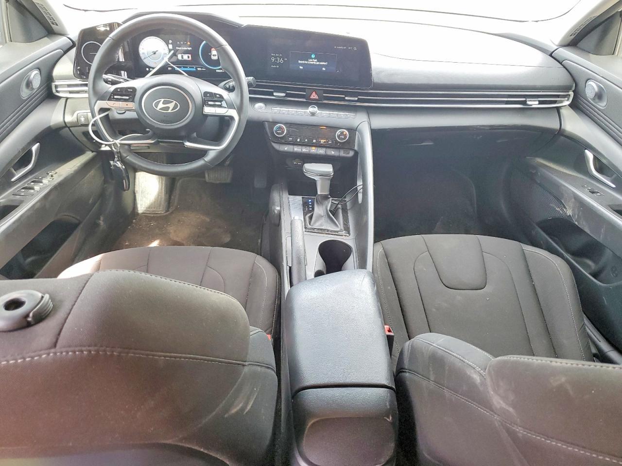 2024 Hyundai Elantra Sel - zdjęcie 8