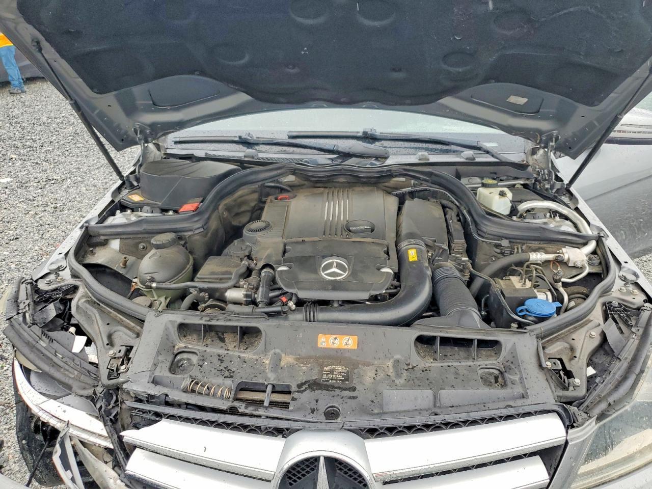 2013 Mercedes-Benz C 250 - zdjęcie 11